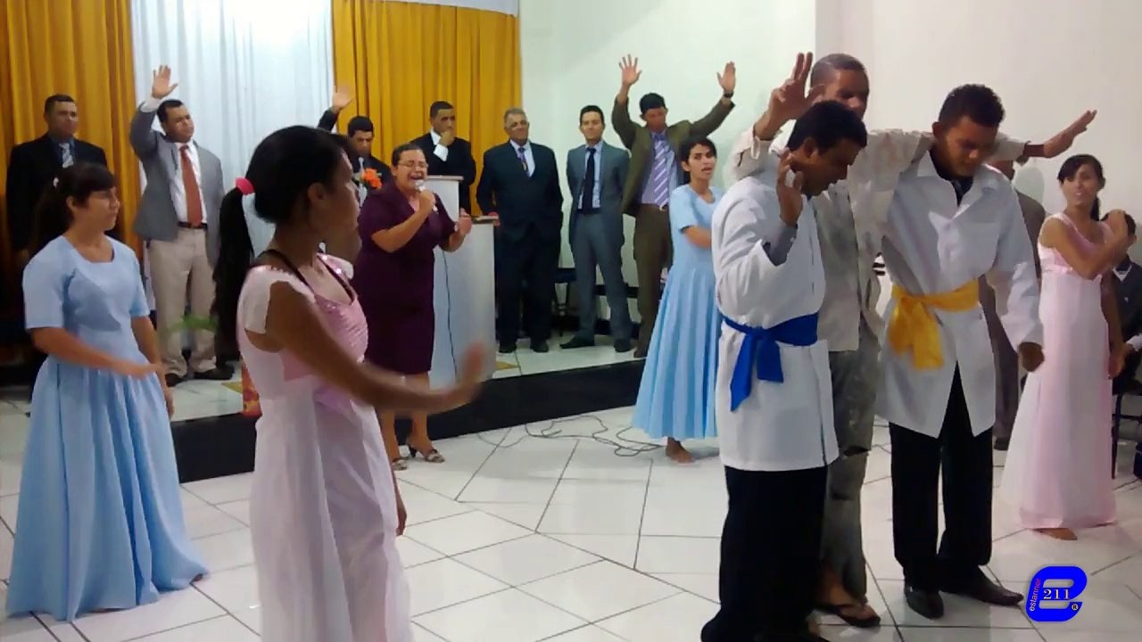 Teatro  no culto de jovens  9 de maio de 2014