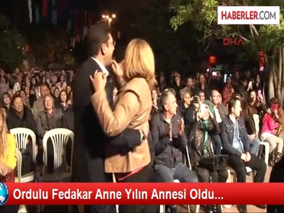 Düşen Oğlunun Ardından Camdan Atlayan Kadına Yılın Annesi Ödülü