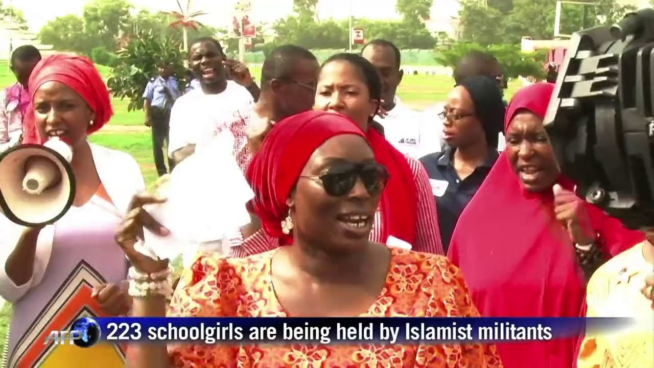 Nigerians urge government to step up search for missing girls