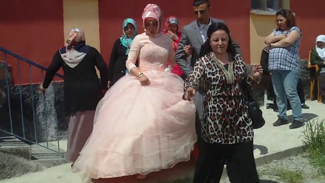 TUĞBA İLE RIZA NİŞAN-GİRİŞ