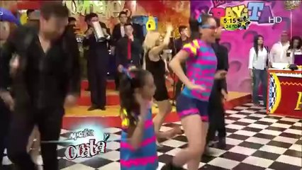 Jerry bailando en su cumpleaños
