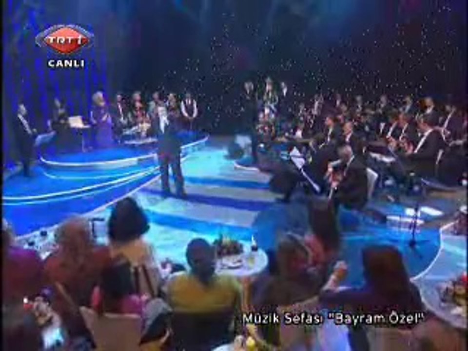 Alp Arslan-Unuturum Diye Yorma Kendini - TRT Bayram Özel Prog...