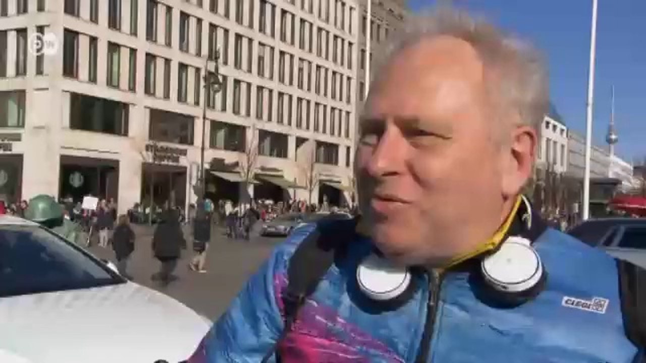 فولكس فاغن الكهربائية إي غولف | عالم السرعة