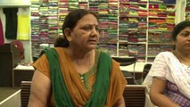 Inde: la survie des tisserands de soie ne tient qu'à un fil