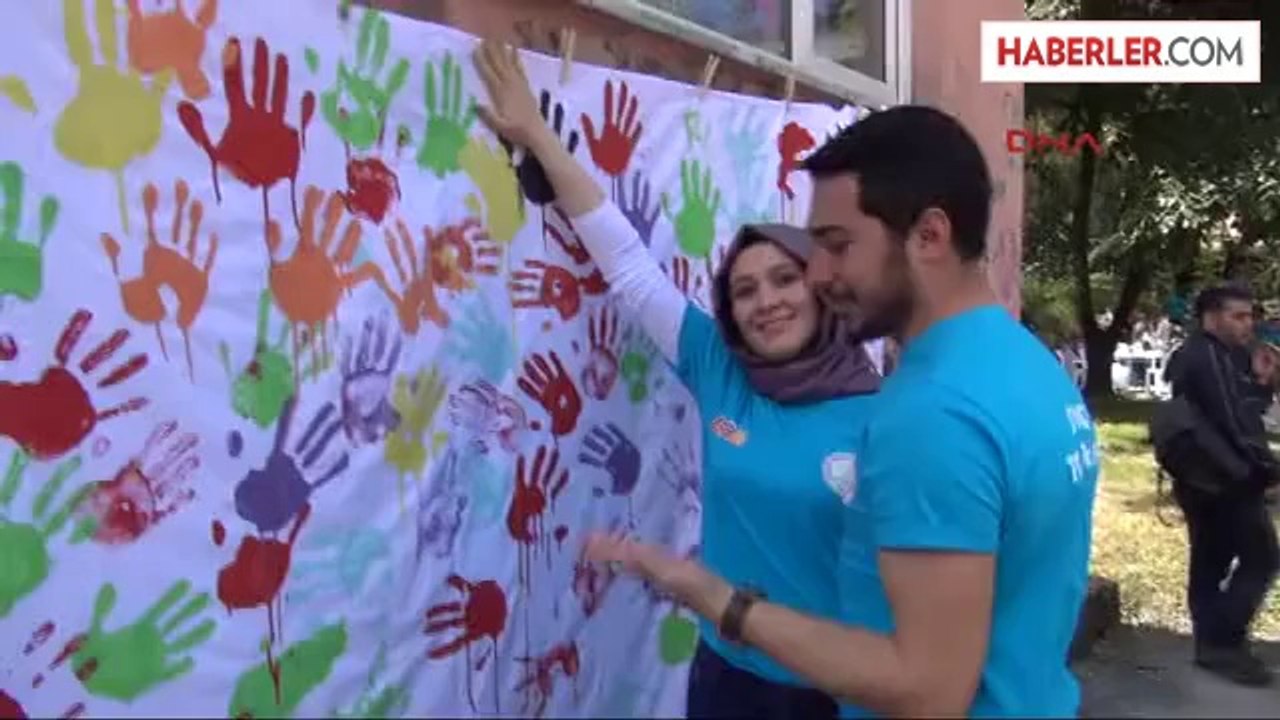 Beü Gençlik Haftası Açılışında 'Özgür Ol' Standı