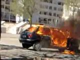 Voiture en flammes quartier Félix Pyat à Marseille