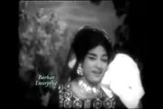 NOOR JEHAN - Aanda Tere Lai  Reshmi Rumal - NIKKE HONDIAN DA PYAR