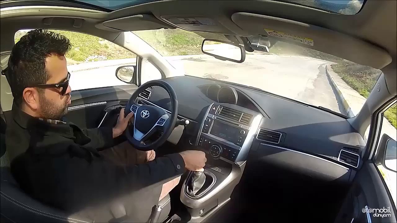 Test - Toyota Verso 1.6