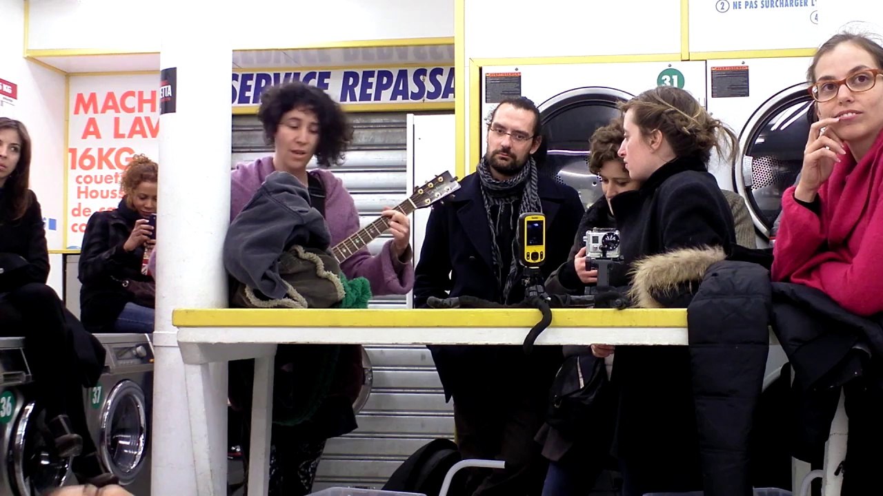 - Elodie @ Lavomatic Tour (Saison 7 - 2014-03-05)