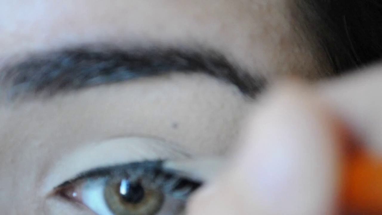 Easy Editorial Style Arabic Eyeliner