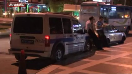 Suriyeli grup taksi durağını bastı