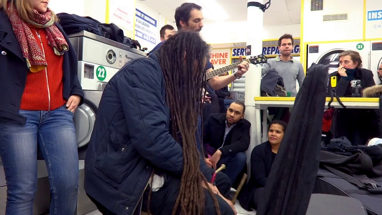 A prendre ou a laisser - She-Me @ Lavomatic Tour (Saison 7 - 2014-03-05)