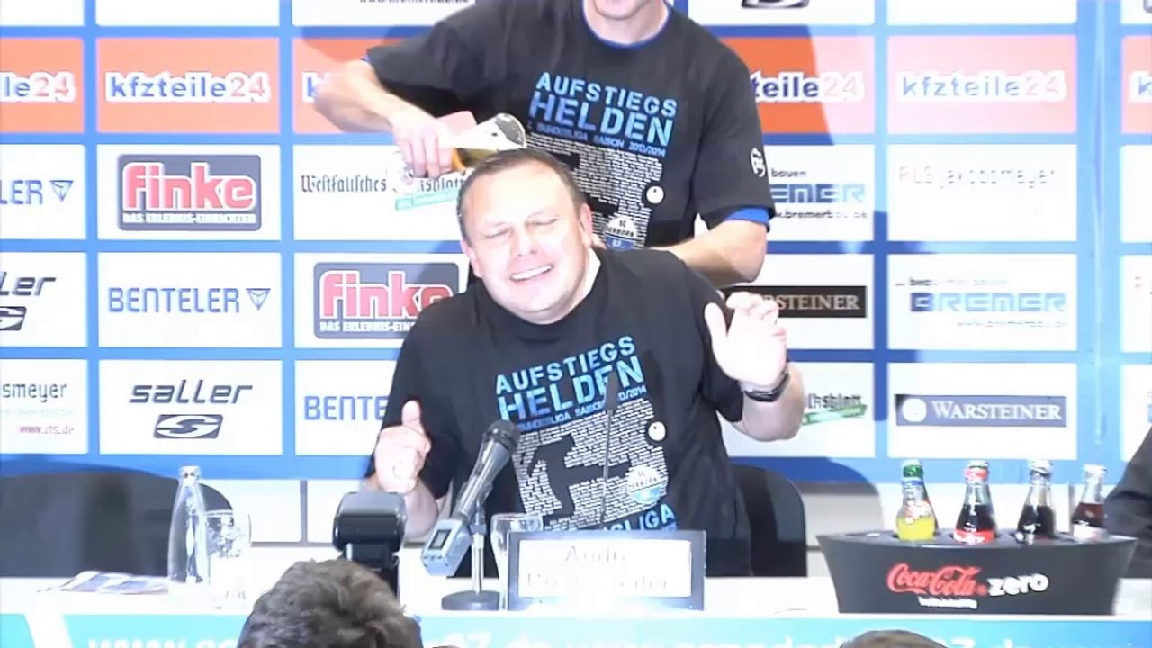 Erstklassig! PK-Bierdusche für Paderborn-Coach