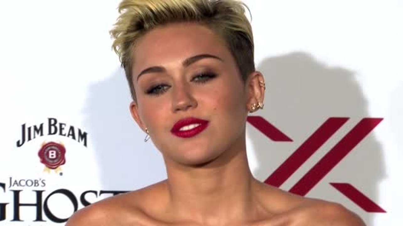 Miley Cyrus Rants, Makes Horrible Rape Joke at Concert