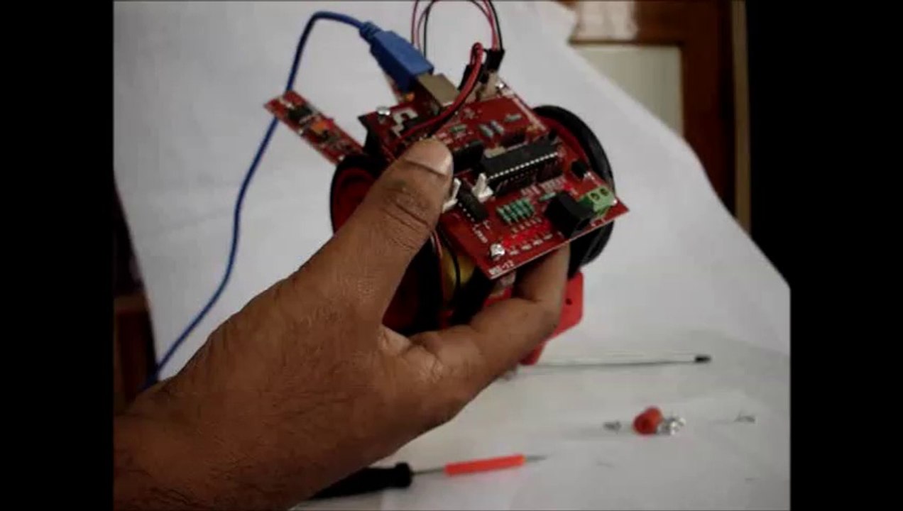 Line Follower Robot - Video 2 - Loading HEX file