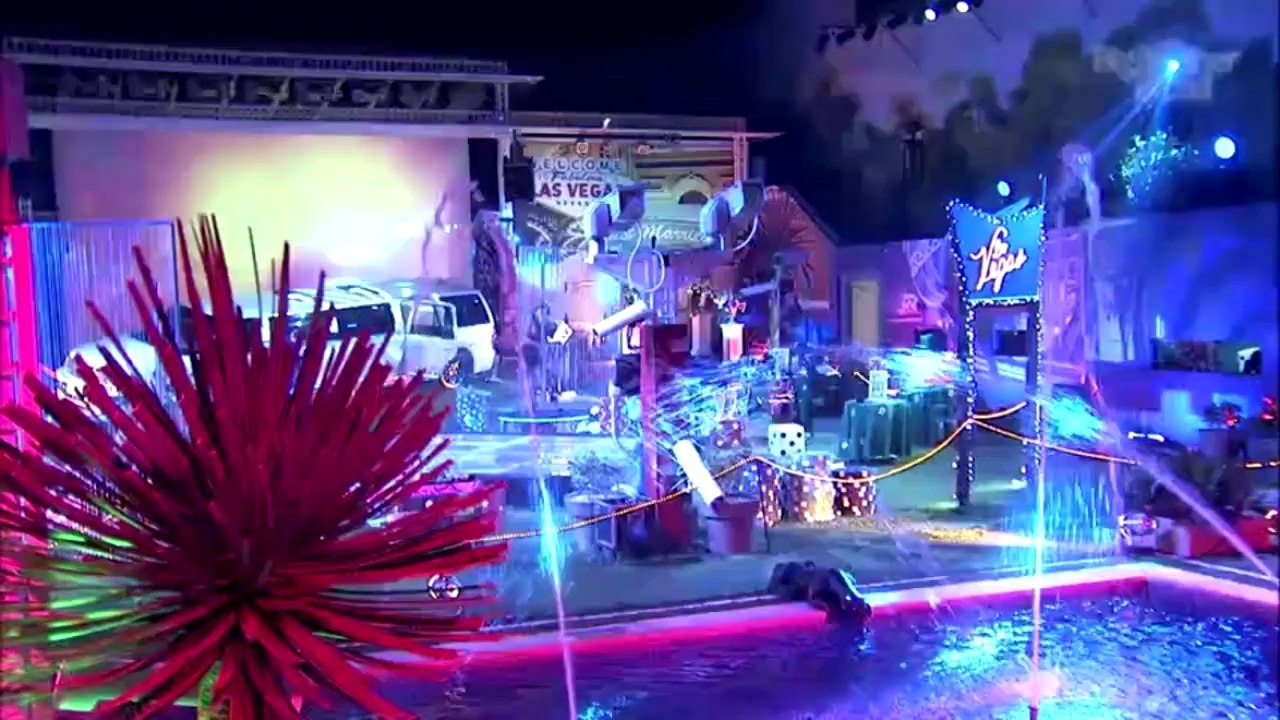 Clanessa - Festa Vegas - Crazy