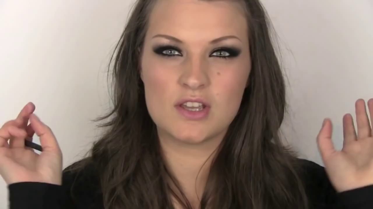 PAMELA ANDERSON GLAMOUR MAKE-UP TUTORIAL