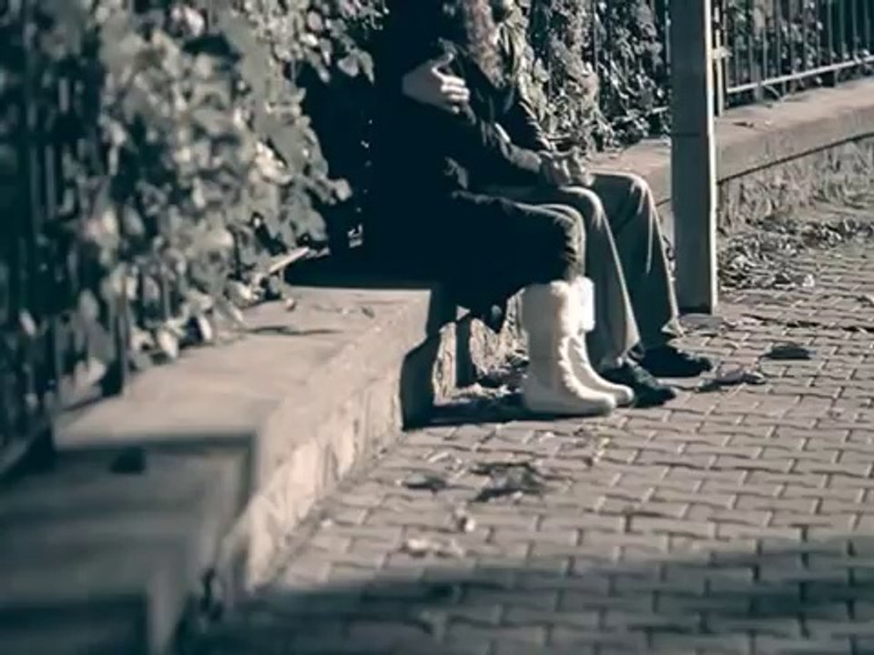 Ebru Yaşar - Kararsızım