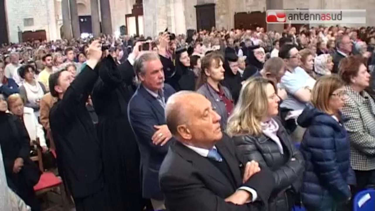 TG 12.05.14 San Nicola, il miracolo della sacra manna si ripete ancora