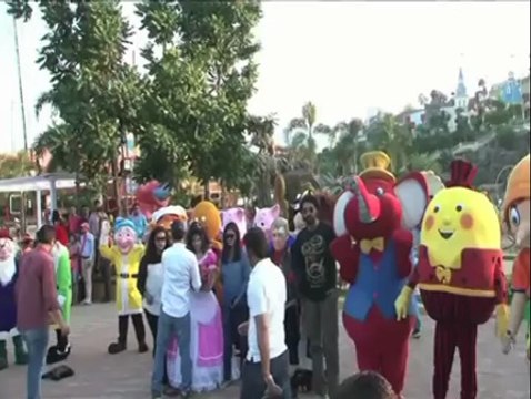 Rana Daggubati plays king in 'Baahubali' - IANS India Videos