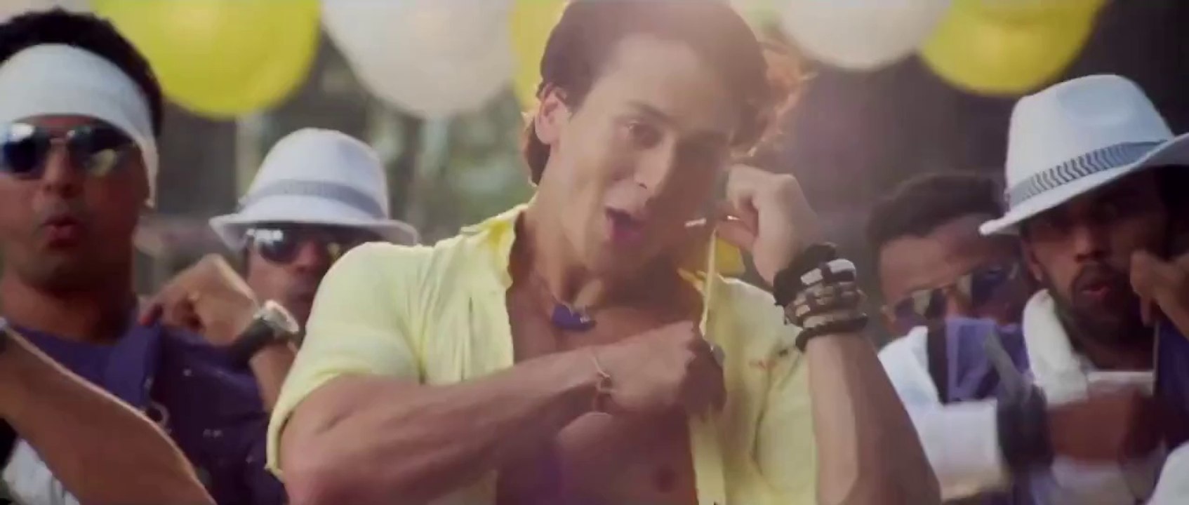 Whistle Baja - Heropanti 2014