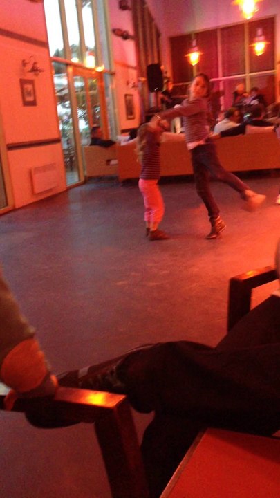 La fiesta 1/2