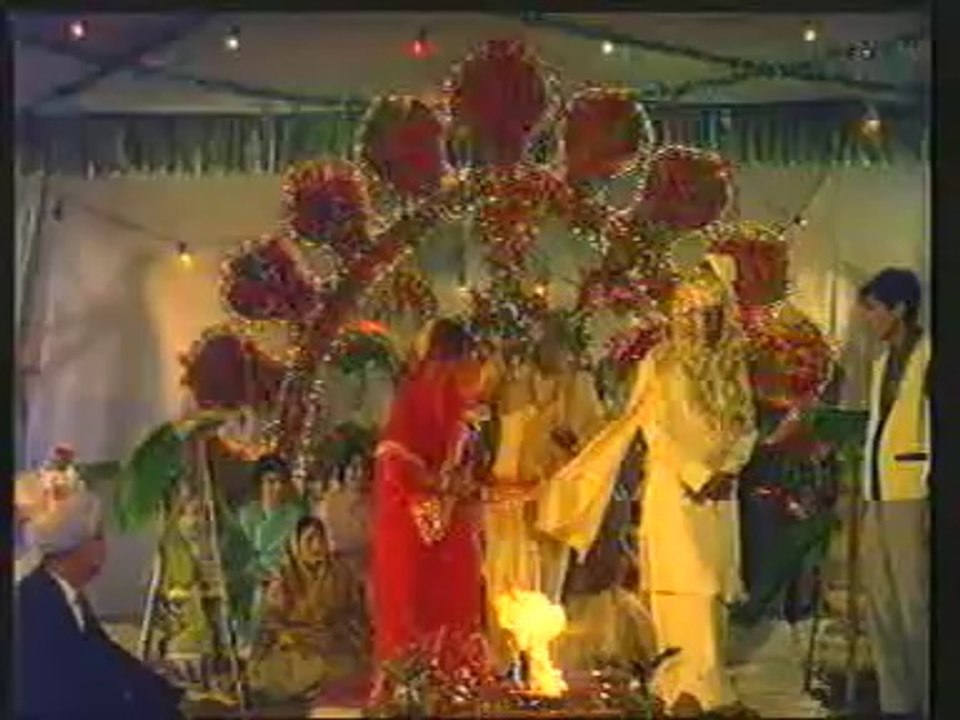 Raha Gardishon Mein Hardam - Do Badan