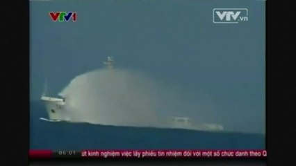 Water cannon fight in South China Sea
