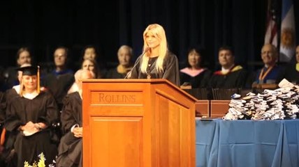 Elin Nordegren es la Estudiante Excepcional de la clase del 2014 de Rollins College