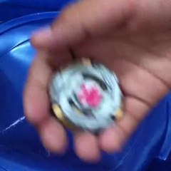 BeyBattle: Dark Bull D125BS (Fake) vs Lightning L-Drago 100HF (Fake) In a Different Stadium