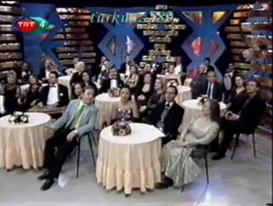 Oğuz ÖZVARDAR-Gönlüm Seher Yeli Gibi Daldan Dala Essem Diyor