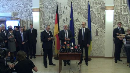 Ukraine: Steinmeier à Kiev pour relancer un "dialogue national"