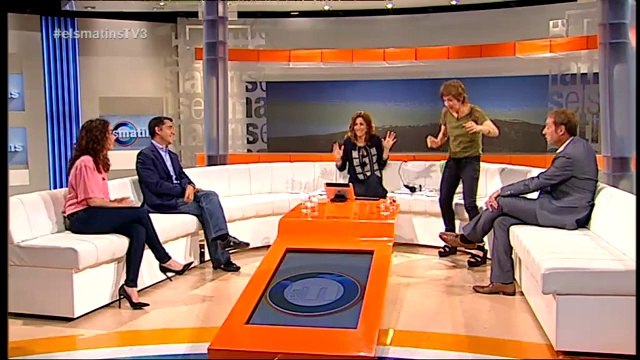 TV3 - Els Matins - Qui va córrer més, la Tarrés o Dani Alves?