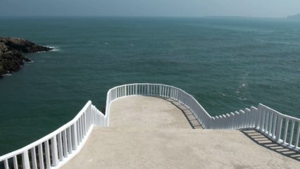 Restauran el Paseo Marítimo de Perlora, Asturias