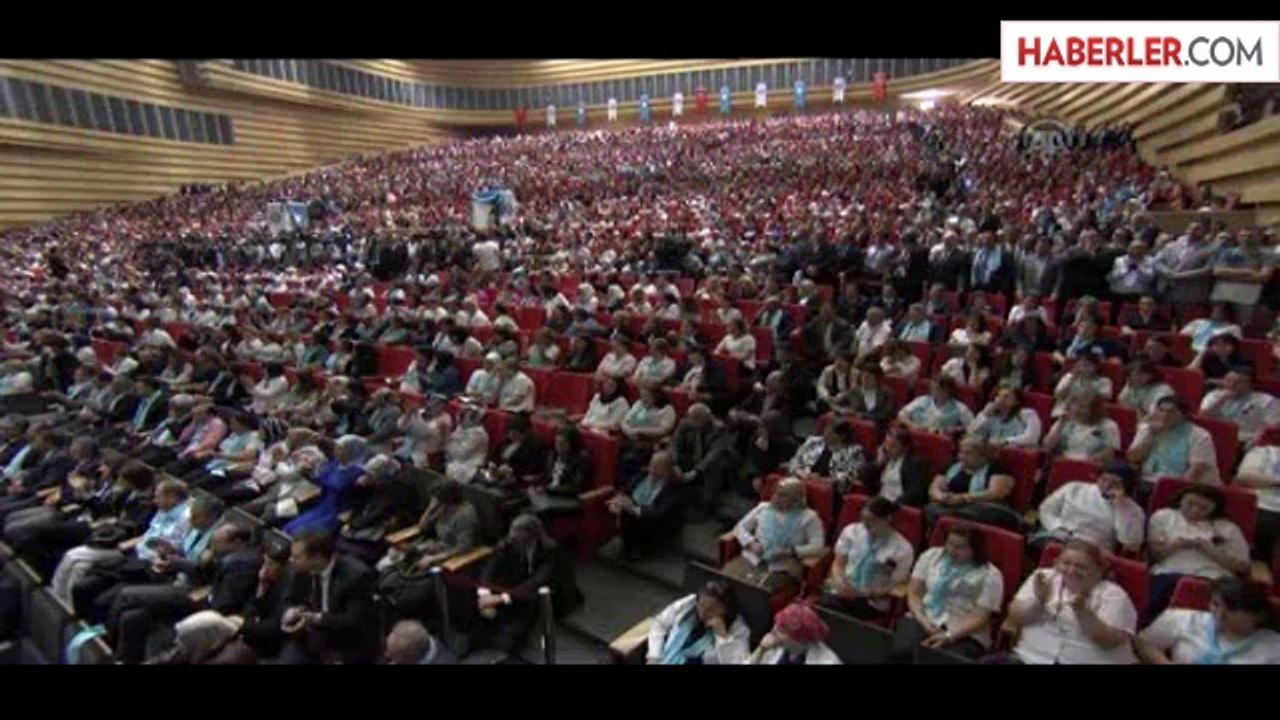 Başbakan: Sağlık Çalışanlarına Yıpranma Payı Verilecek