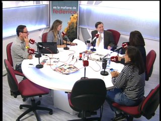 Crónica Rosa: La metamorfosis de Charlene de Mónaco en Corinna - 21/04/14