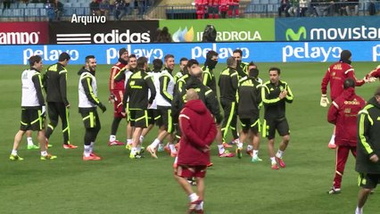 Del Bosque anuncia lista provisória da Espanha para a Copa