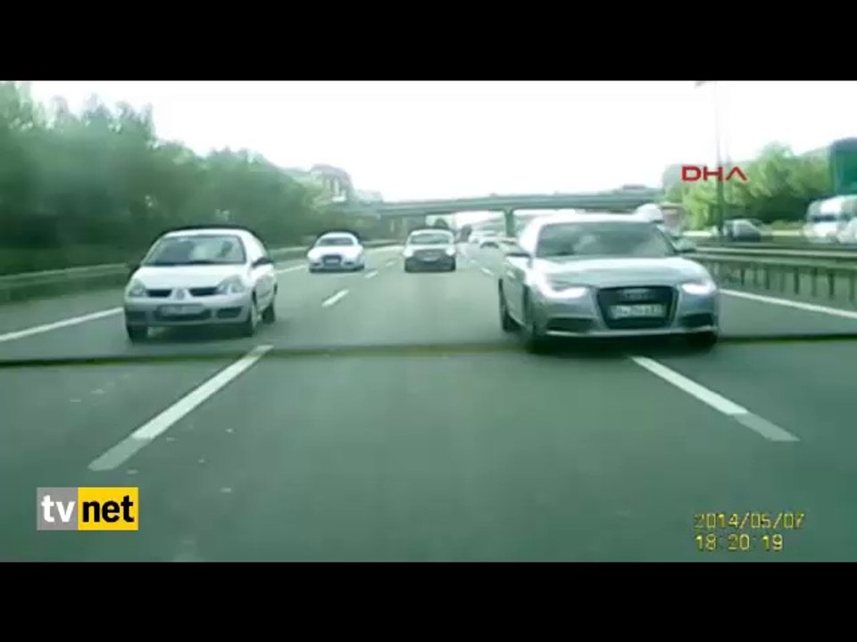 D-100'de "makas" kazası kamerada