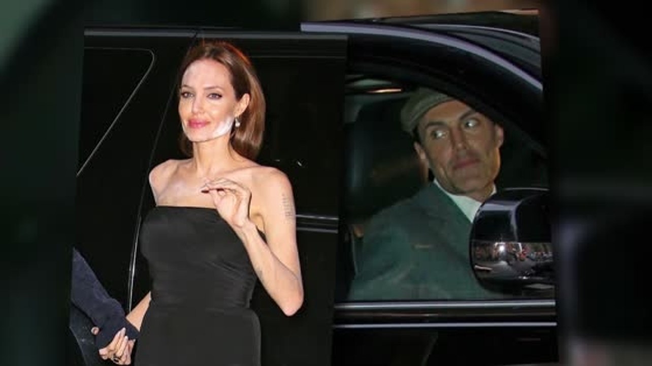 Angelina Jolie tiene un percance de maquillaje