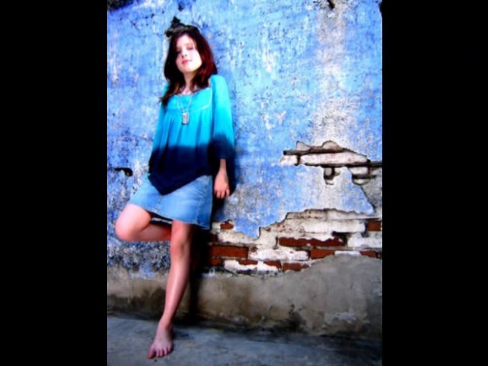 Amy Diamond-What's in it for me (with lyrics on...