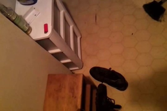 Des gaz retenus toute une nuit chez ta copine... Violent!