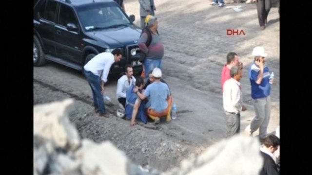 Four dead, hundreds feared trapped in Turkish mine explosion