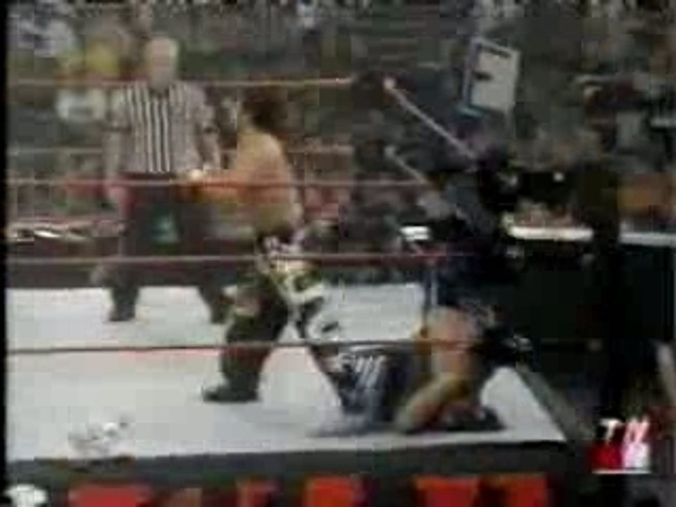 RVD vs Tajiri (Harcore Match)