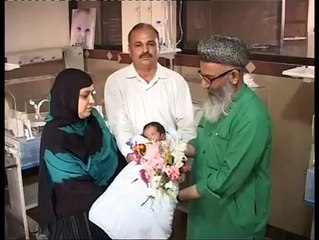 Ramzan Chhipa gives the child (Ayyan) into the custody of Usman