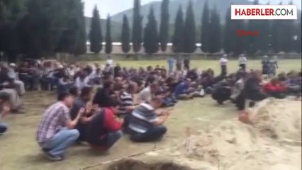 Manisa Soma'daki Maden Kazasında Ölen İişçiler İçin Toplu Mezarlar Kazıldı