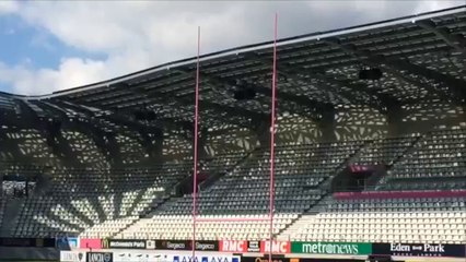 Lucas se met au rugby !