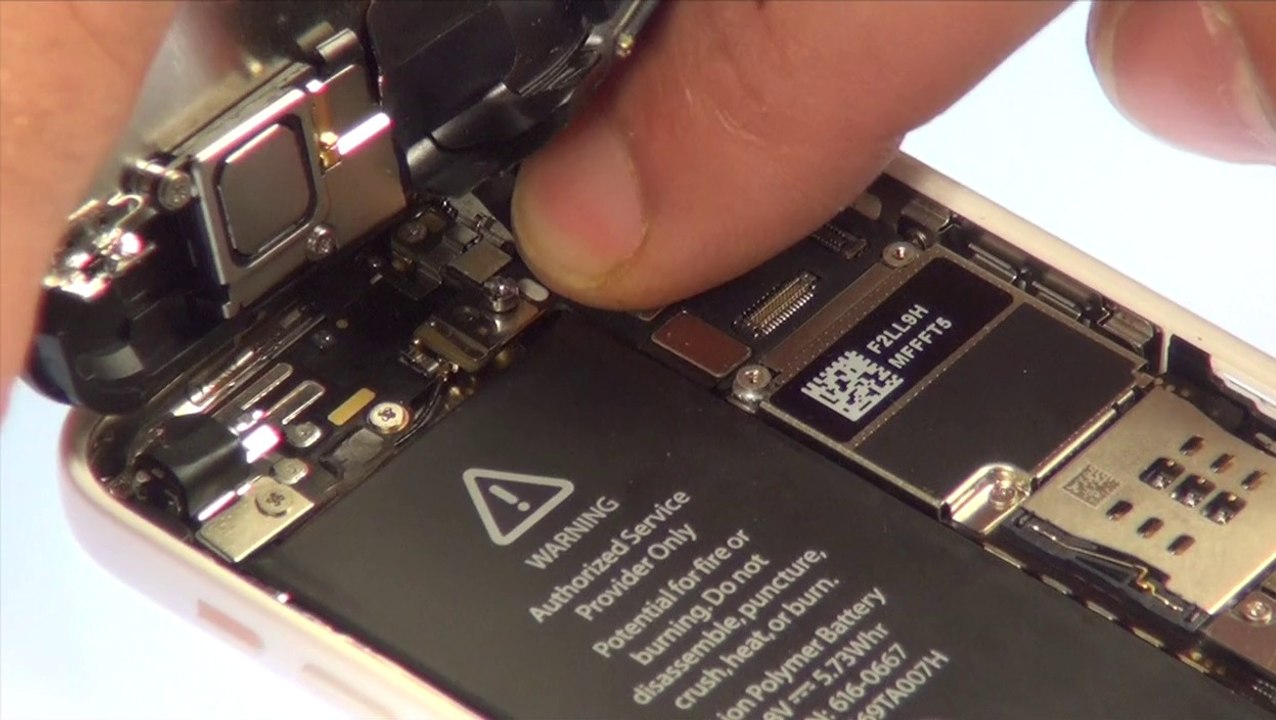 Tuto iPhone 5c remplacer une vitre + LCD cassé par une vitre + LCD nue (solution économique) démontage + remontage