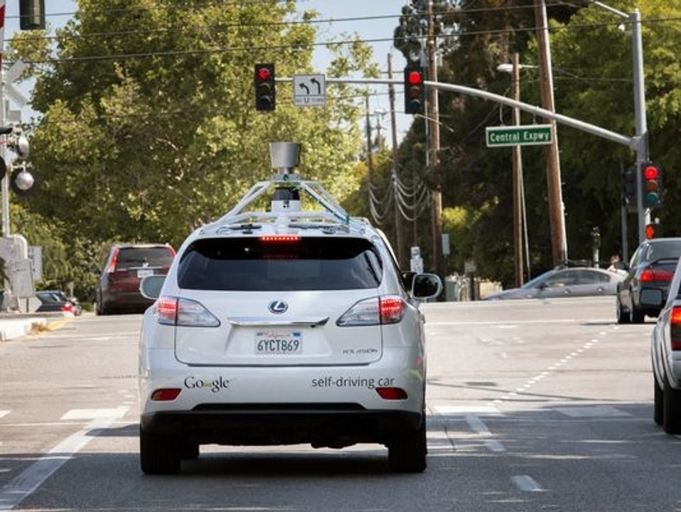 Dunya News - Google's driverless cars take a ride on city streets in California highways