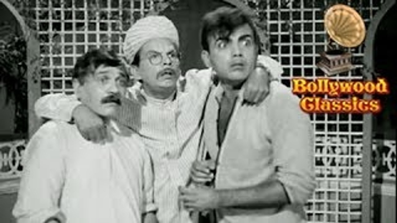 Meri Patni Mujhe Satati Hai - R D Burman Classi...