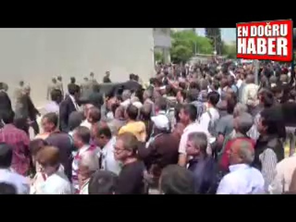 Gül ve Çiçek yaralıları ziyaret etti!..